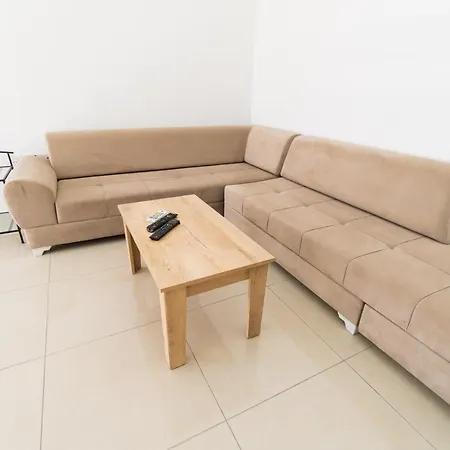 Daire Luxury Two-bedroom Penthouse In Center Incredible Place Lapta, B9
