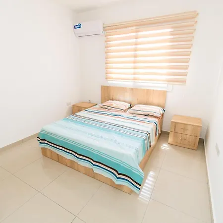 Daire Luxury Two-bedroom Penthouse In Center Incredible Place Lapta, B9 Lapta