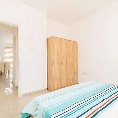 Luxury Two-bedroom Penthouse In Center Incredible Place Lapta, B9 Daire Lapta