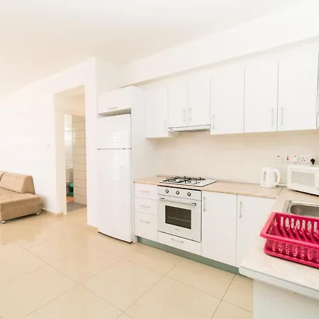 Luxury Two-bedroom Penthouse In Center Incredible Place Lapta, B9 شقة