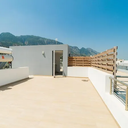 Luxury Two-bedroom Penthouse In Center Incredible Place Lapta, B9 Apartment Lapithos (Northern Cyprus)